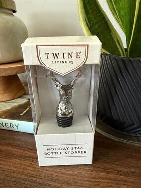 TWINE Living Co Holiday Stag Bottle Stopper - Silver Deer Barware Pewter